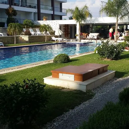 Agora Daire Side