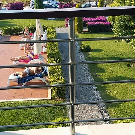 Agora شقة